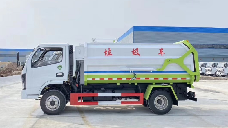 干垃圾運(yùn)輸車